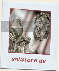 Schloss-Statue_Frau-mit-Kelch_Wolfenbuettel.jpg_ALT