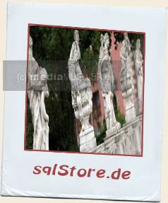 Schloss-Wolfenbuettell_Vier-Statuen.jpg_ALT